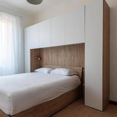 Apartament Bilocale Ripamonti 220 *